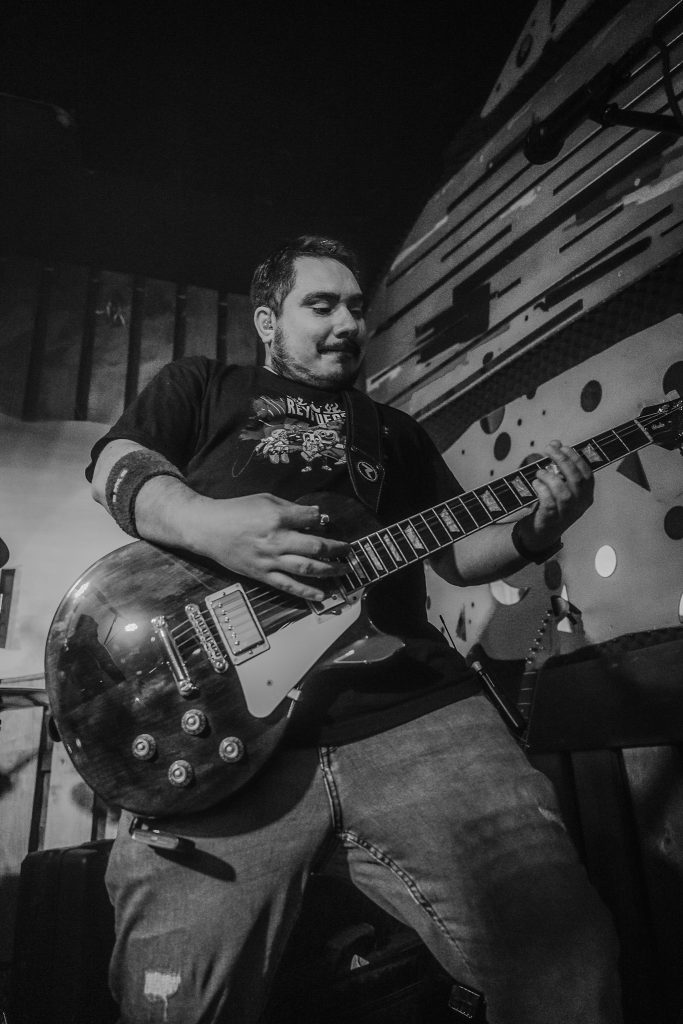 Koke, guitarrista rítmico